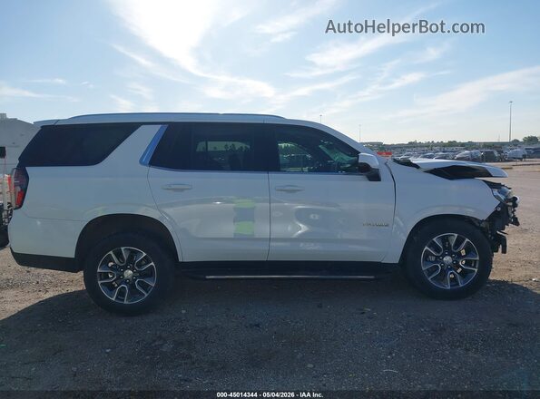 1GNSCMKD7PR456839 2023 CHEVROLET TAHOE Белый Вид задней части салона