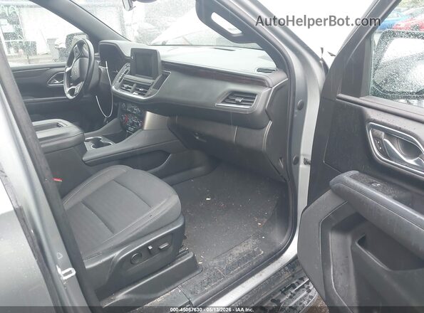 1GNSKBKD8PR314166 2023 CHEVROLET SUBURBAN Silver Widok wnętrza z przodu