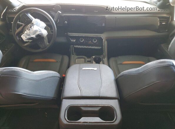 1GT4UPEY7TF186201 2026 GMC SIERRA Серебряный Вид панели приборов