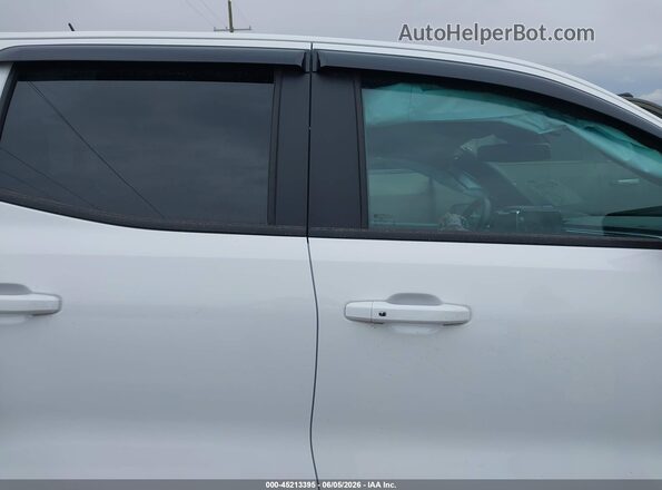 1GTP1BEK5T1109537 2026 GMC CANYON White სალონის 360-გრადუსიანი ხედი