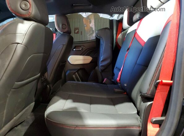 1GTP2EEK9T1110866 2026 GMC CANYON Black Հետևի նստատեղերի տեսք
