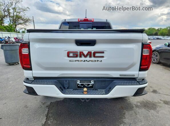 1GTP6BEK2P1251545 2023 GMC CANYON White Հետևի տեսք