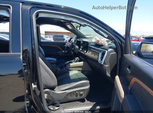 1GTP6FEK6R1147196 2024 GMC CANYON Black Widok wnętrza z przodu