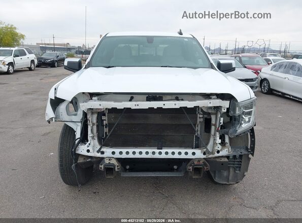 1GTP8BED1KZ262557 2019 GMC SIERRA White Widok wnętrza z tyłu
