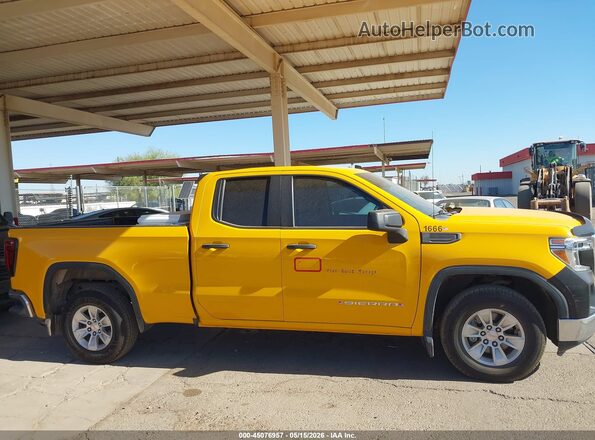 1GTR8AEK0LZ321083 2020 GMC SIERRA Yellow Rear interior view