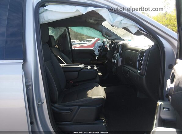 1GTU9BED3MZ105275 2021 GMC SIERRA Серебряный Вид салона спереди