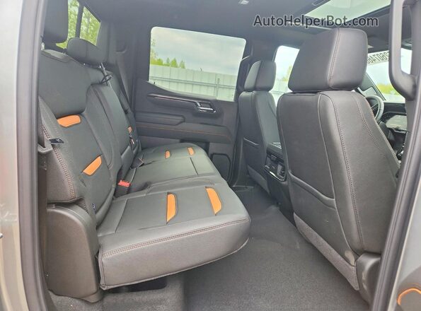 1GTUUEE86TZ201354 2026 GMC SIERRA Gray Vista de los asientos traseros