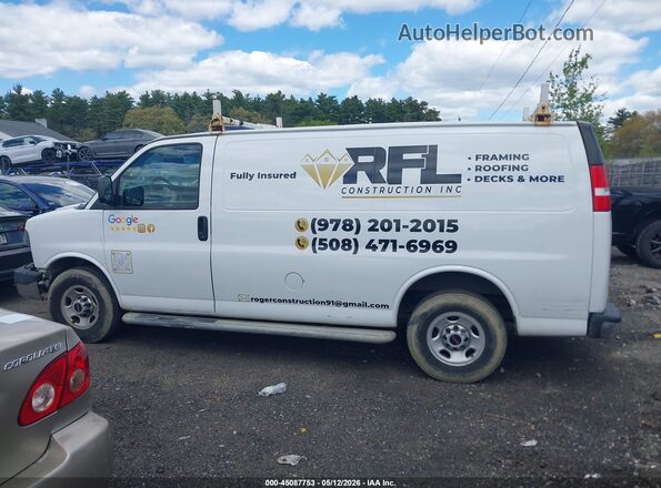 1GTW7AFF1H1915775 2017 GMC SAVANA 2500 White Սալոնի 360 աստիճան տեսք