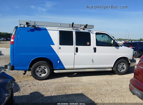 1GTW7AFF7H1908474 2017 GMC SAVANA 2500 White Rear interior view