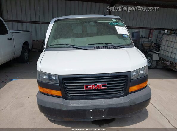 1GTW7AFG3K1315047 2019 GMC SAVANA 2500 White Widok zestawu wskaźników