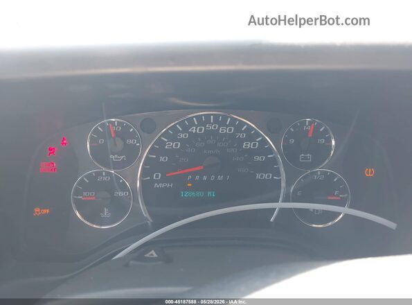 1GTW7AFG4J1302516 2018 GMC SAVANA 2500 White Հետևի նստատեղերի տեսք