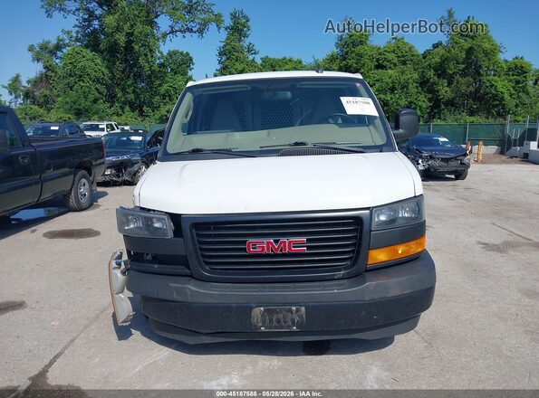 1GTW7AFG4J1302516 2018 GMC SAVANA 2500 White Սալոնի հետևի տեսք