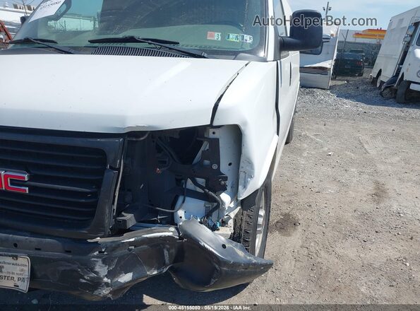1GTW7AFG5K1335106 2019 GMC SAVANA 2500 White Vista frontal