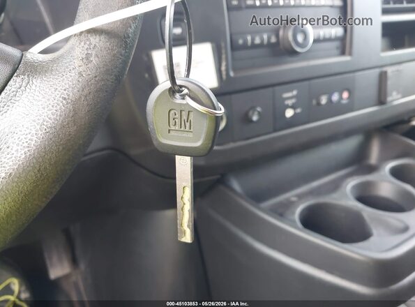 1GTW7AFG9L1252456 2020 GMC SAVANA CARGO Yellow Widok deski rozdzielczej
