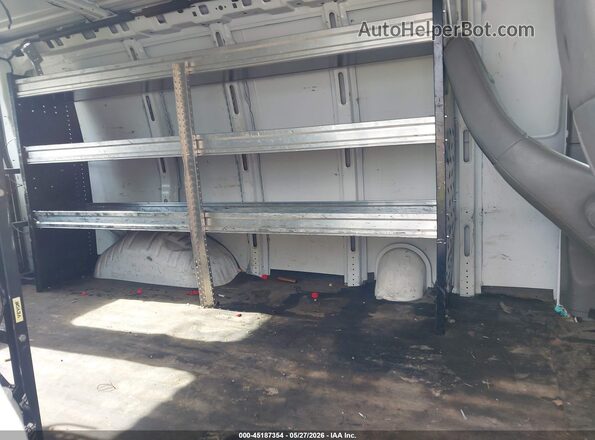 1GTW7AFP4P1101210 2023 GMC SAVANA CARGO White VIN კოდის სტიკერის ხედი
