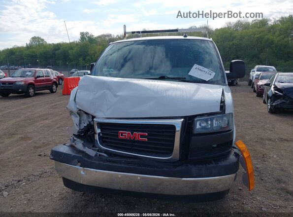 1GTW7AFP6N1175659 2022 GMC SAVANA CARGO White Vista del cuadro de instrumentos