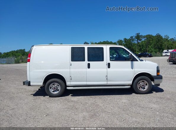 1GTW7AFP9P1125955 2023 GMC SAVANA CARGO Белый Вид задней части салона