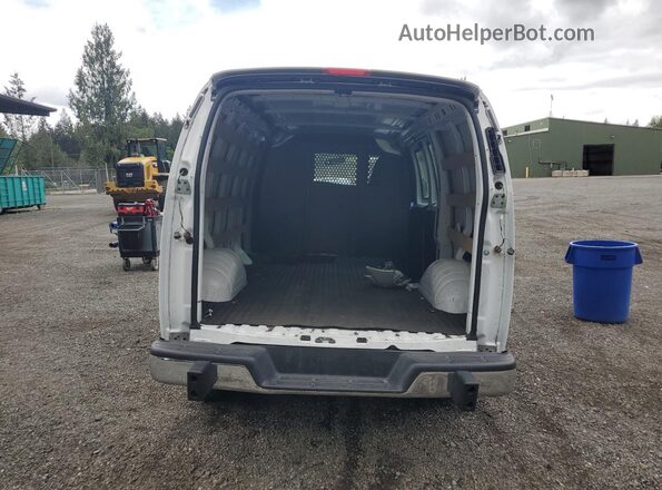 1GTW7AFP9S1218371 2025 GMC SAVANA Белый 