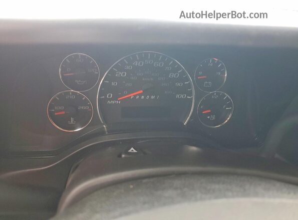 1GTW7AFP9S1218371 2025 GMC SAVANA Белый Вид щитка приборов