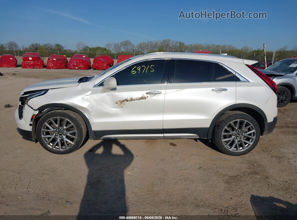 1GYFZDR41KF148469 2019 CADILLAC XT4 White Widok wnętrza 360 stopni