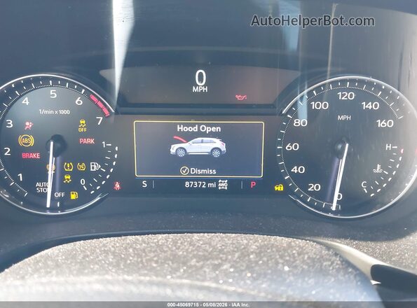 1GYFZDR41KF148469 2019 CADILLAC XT4 White Widok tylnych siedzeń