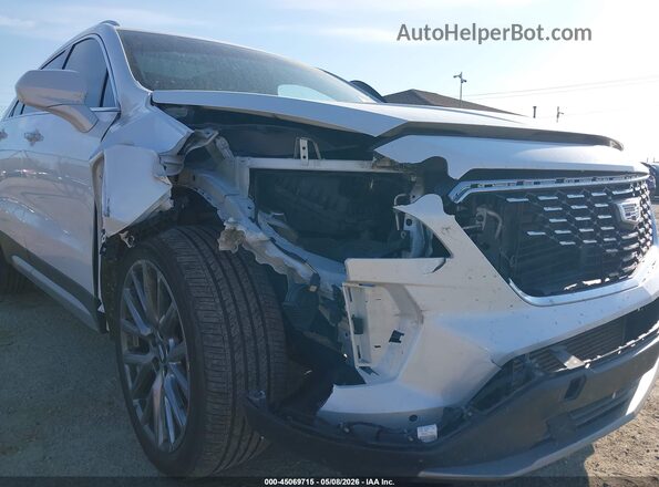 1GYFZDR41KF148469 2019 CADILLAC XT4 White Widok z przodu