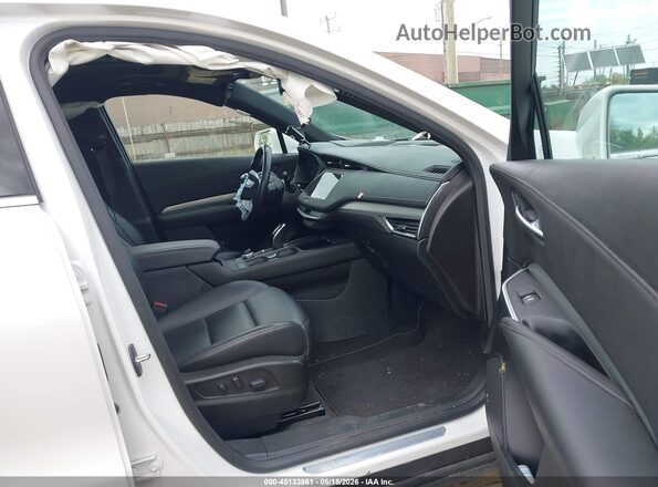 1GYFZDR45MF011392 2021 CADILLAC XT4 White Սալոնի դիմացի տեսք