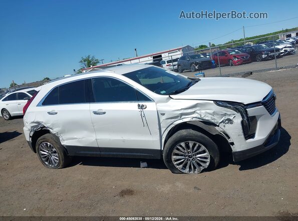 1GYFZDR45RF157153 2024 CADILLAC XT4 White Вид задньої частини салону