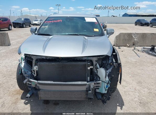 1GYFZDR46PF170197 2023 CADILLAC XT4 Серебряный Вид задней части салона