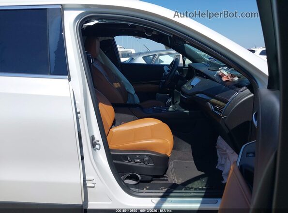 1GYFZDR48KF160912 2019 CADILLAC XT4 White წინა სალონის ხედი