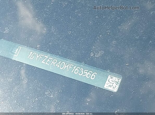 1GYFZER40KF163566 2019 CADILLAC XT4 Gray 