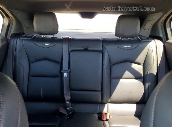 1GYFZFR42KF100765 2019 CADILLAC XT4 Black უკანა სავარძლების ხედი