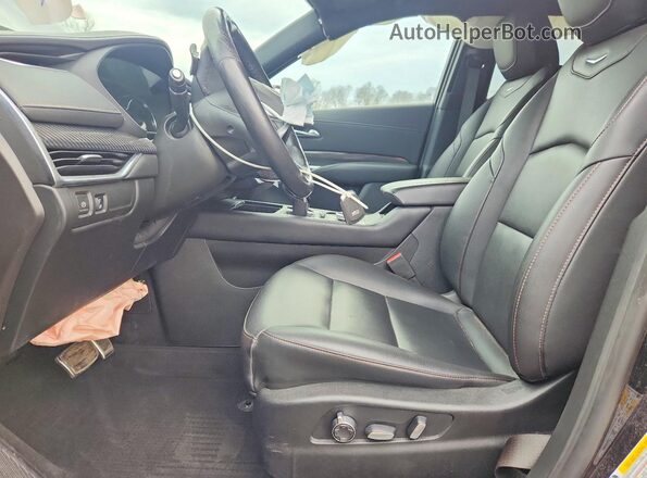 1GYFZFR48MF028070 2021 CADILLAC XT4 Black Front interior view