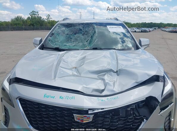 1GYFZFR4XMF054086 2021 CADILLAC XT4 Silver წინა ხედი