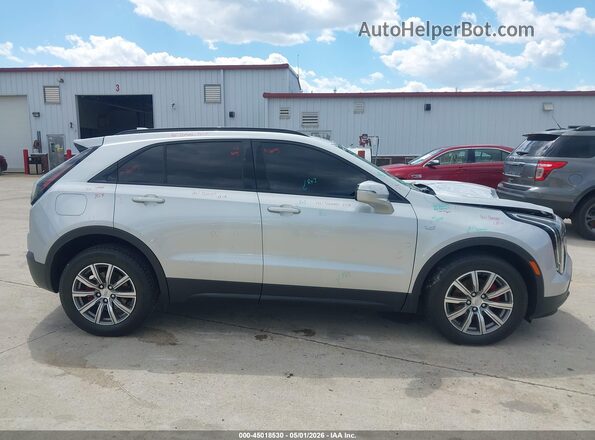 1GYFZFR4XMF054086 2021 CADILLAC XT4 Silver უკანა სალონის ხედი