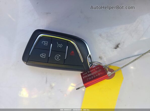 1GYFZFR4XRF193111 2024 CADILLAC XT4 Gray Widok deski rozdzielczej