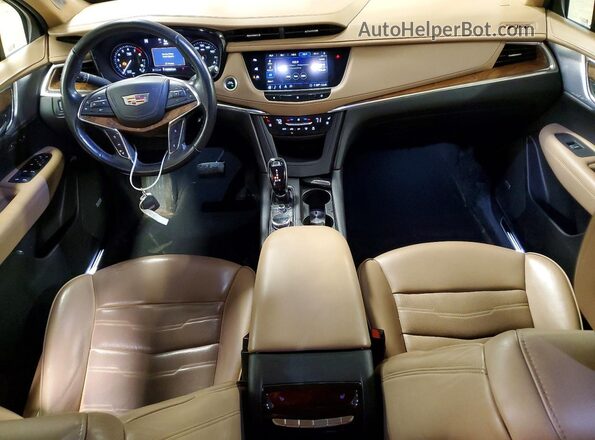 1GYKNFRS5LZ151685 2020 CADILLAC XT5 Черный Вид панели приборов
