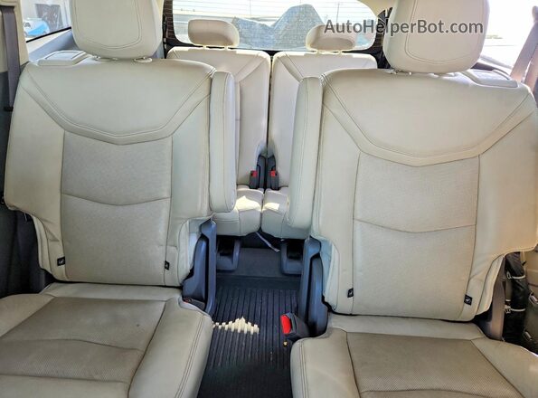 1GYKPCRS6LZ124262 2020 CADILLAC XT6 Синий Вид задних сидений