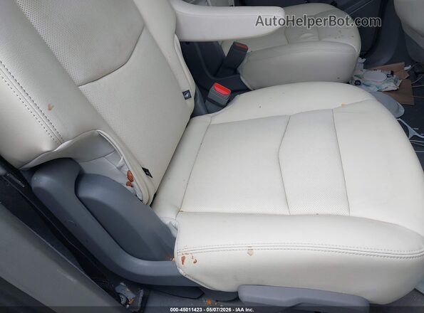 1GYKPDRS8SZ144503 2025 CADILLAC OTHER White VIN կոդի պիտակի տեսք