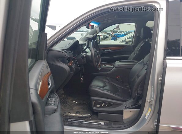 1GYS3CKJ6KR109496 2019 CADILLAC ESCALADE Silver Widok wnętrza z przodu