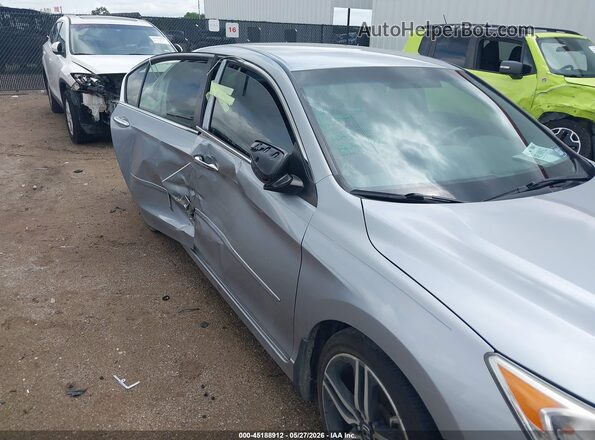 1HGCR2F18HA053972 2017 HONDA ACCORD Silver Vista frontal