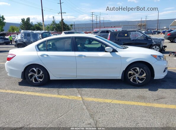 1HGCR2F3XGA023808 2016 HONDA ACCORD White Widok wnętrza z tyłu