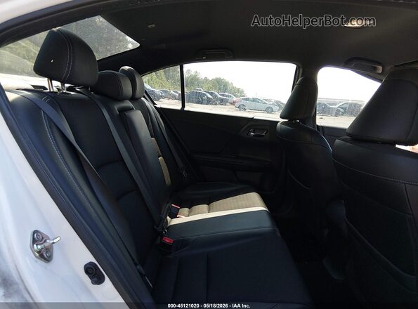 1HGCR2F52HA051847 2017 HONDA ACCORD White Вид наклейки з VIN-кодом