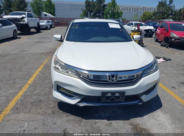 1HGCR2F57HA139809 2017 HONDA ACCORD White Instrument cluster view