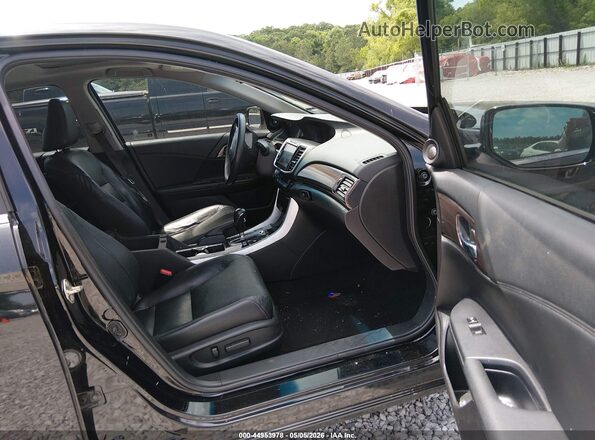 1HGCR2F82HA197840 2017 HONDA ACCORD Black 
