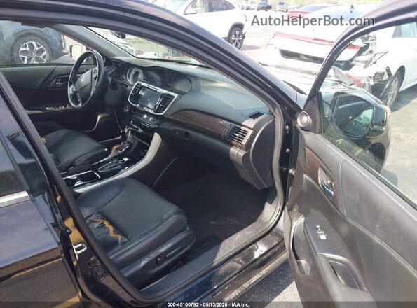 1HGCR3F09HA035641 2017 HONDA ACCORD Black Vista interior delantera