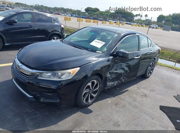 1HGCR3F09HA035641 2017 HONDA ACCORD Black Vista tres cuartos delantera izquierda