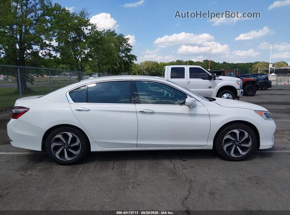1HGCR3F89HA013452 2017 HONDA ACCORD Белый 