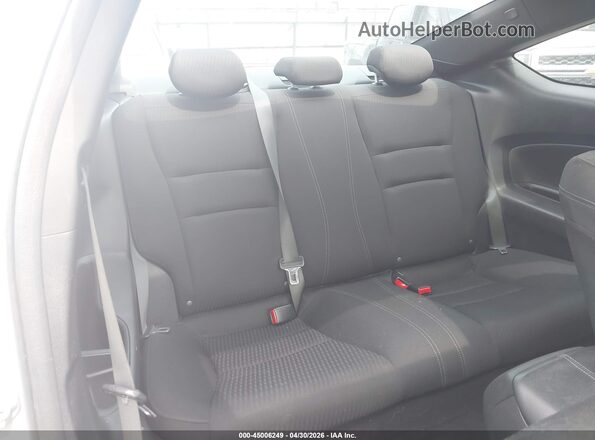 1HGCT1B79HA008206 2017 HONDA ACCORD Silver Widok naklejki z numerem VIN