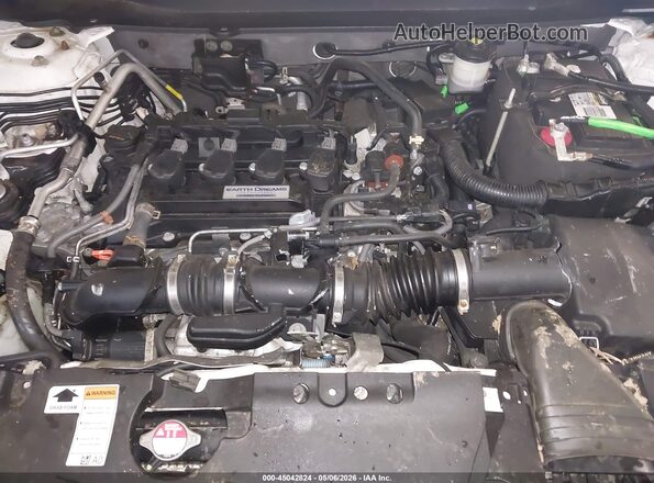 1HGCV1F14JA061045 2018 HONDA ACCORD White უკანა ხედი